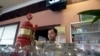 គ្រឿង​ស្រវឹង​ចាប់​ផ្តើម​ក្លាយ​ជា​ឧបករណ៍​ជួយ​បង្កើត​ទំនាក់​ទំនង​