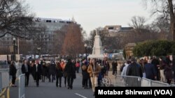 Pessoas chegam a Washington