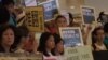 香港多个团体抗议新加坡因言定罪余澎杉