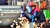 中國11月PMI持續收縮 外界預期更多政策支撐刺激增長