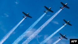 2023年6月5日印度尼西亞海軍飛機在第4次多邊海軍演習科莫多開幕期間表演