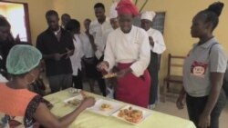 Cameroun : des élèves apprennent à fabriquer de la viande à base de plantes