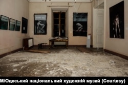 Пошкодження в Одеському художнього музеї після російської ракетної атаки у ніч на 6 листопада в Одесі