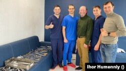 Інструменти, які привіз до Львова Монтґомері, були вкрай потрібні українським хірургам-трансплантологам