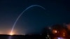 Глядачі на мисі Канаверал, Флорида, під час запуску ракети Terran I, 22 березня 2023 року