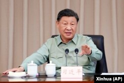 中國領導人習近平在廣東湛江視察南部戰區海軍司令部時講話。（2023年4月11日）