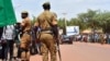 Des Européens vivant au Burkina déplorent les mesures prises par la France