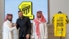 Après 14 ans de loyauté envers le Real Madrid, Karim Benzema s'est engagé avec l'équipe saoudienne d'Al-Ittihad.