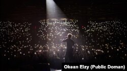 "Океан Ельзи" прибрав з концертної програми танцювальні та грайливі пісні