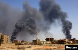 Milipuko ya mabomu katika upande wa kakazini wa Khartoum, Sudan, Mei 1, 2023. REUTERS/Mohamed Nureldin Abdallah//File Photo