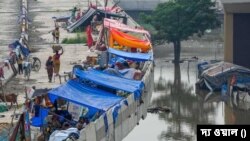 ভারতে যমুনা নদীর জল বিপদসীমা ছাড়াল, রাজধানী দিল্লিতে বন্যার আশঙ্কা