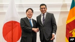 日本外相林芳正在科倫坡會晤斯里蘭卡外長薩布里。（2023年7月29日）