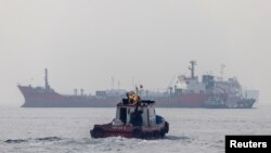 Комерційні кораблі, що діють в рамках Чорноморської зернової ініціативи, очікують проходження через Босфор, 31 жовтня 2022. REUTERS/Umit Bektas 