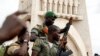 Exactions et massacres au Mali: l'ONU accuse soldats et jihadistes 