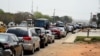 La crise du carburant paralyse la vie et les activités des Nigérians