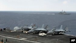 美國印度日本聯合軍事演習中的美國軍艦羅斯福號。（2015年10月17日）