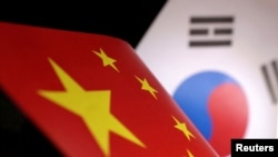 中国与韩国国旗 (路透社)