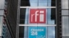 Les journalistes burkinabè décrient la suspension de Radio France Internationale 