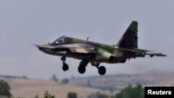 Ndege kivita aina ya Sukhoi-25 