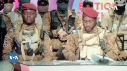 Des drapeaux russes dans les rues de Ouagadougou