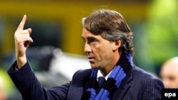 Roberto Mancini lors d'un match de Ligue des champions entre l'Inter Milan et le CSKA Moscou, Italie, le 14 novembre 2014