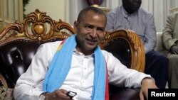Mwanasiasa wa Jamhuri ya kidemokrasia ya Congo Moise Katumbi akizungumza na waandishi wa habari mjini Lubumbashi, Katanga, DRC, May 11, 2016