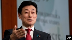 2023年1月5日，日本經濟產業大臣西村康稔在華盛頓戰略與國際研究中心發表講話。（美聯社照片）
