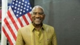 លោក Gregory Meeks ប្រធានគណៈកម្មាធិការកិច្ចការបរទេសនៃរដ្ឋសភាសហរដ្ឋអាមេរិក អញ្ជើញមកចូលរួមកិច្ចប្រជុំ AIPA ក្នុងប្រទេសកម្ពុជា នៅថ្ងៃទី២៣ ខែវិច្ឆិកា ឆ្នាំ២០២២។ (លាស់ លីបលីប/ វីអូអេ)