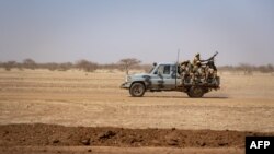 Depuis 2015, les attaques récurrentes y ont fait des milliers de morts et provoqué le déplacement de quelque deux millions de personnes.