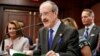 El representante Eliot Engel habla durante la introducción de la Ley de Acción Climática Ahora en el Capitolio de Washington