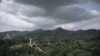 Une vue du parc national des Virunga à Matebe dans le territoire de Rutshuru, au nord de Goma dans l'est de la République démocratique du Congo, le 1er avril 2022. (Photo ALEXIS HUGUET / AFP)