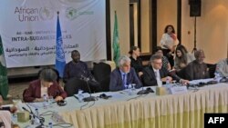 Lors des pourparlers inter-soudanais à Khartoum, le 8 juin 2022.