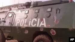 Blindado da polícia de Moçambique