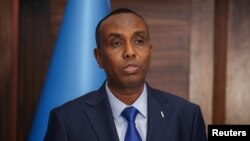 "Je tiens à vous assurer que nous sommes déterminés à défendre le pays", a affirmé le Premier ministre somalien Hamza Abdi Barre.