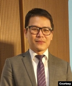 台灣淡江大學中國大陸研究所助理教授曾偉峰