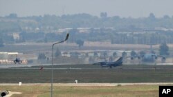 土耳其南部空軍基地上的飛機（2015年8月13日）