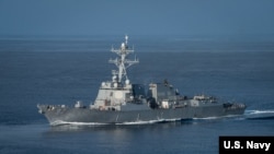 美國海軍第七艦隊阿利伯克級導彈驅逐艦“哈爾西號”（USS Halsey)