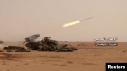 Une roquette tirée d'un véhicule militaire