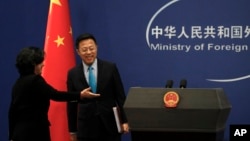 中國外交部發言人趙立堅在每日簡報會上講話。 （2020年2月24日）