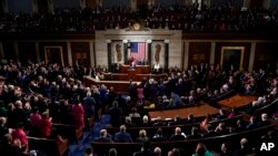 លោក​ប្រធានាធិបតី Joe Biden ថ្លែង​សុន្ទរកថា​ប្រចាំ​ឆ្នាំ​ស្តីពី​ស្ថានភាព​សហរដ្ឋ​អាមេរិក (State of the Union Address) ទៅ​កាន់​សភា​ជាតិ​សហរដ្ឋ​អាមេរិក​នៅ​វិមាន​សភា​សហរដ្ឋ​អាមេរិក កាល​ពី​ថ្ងៃ​ទី៧ ខែ​កុម្ភៈ ឆ្នាំ​២០២៣ ក្នុង​រដ្ឋធានី​វ៉ាស៊ីនតោន។