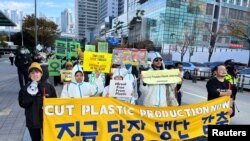 Wanaharakati wa mazingira nchini Korea Kusini wanadai hatua kali zaidi dhidi ya taka za plastiki kwenye mazungumzo ya Umoja wa Mataifa
