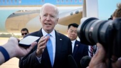 Presidenti Biden bisedon me gazetarët në aeroportin e Gjenevës, përpara kthimit për në SHBA