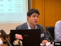 香港民研資料科學經理戴捷輝 (美國之音李逸華拍攝)
