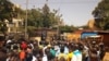 Manifestations spontanées contre la libération du général Bassolé, à Ouagadougou, le 11 octobre 2011. (VOA/Issa Napon)
