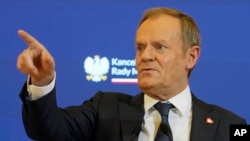 Прем'єр-міністр Польщі Дональд Туск скликав засідання з керівниками збройних сил та служб безпеки.