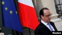 Le président français François Hollande au Palais de l'Elysée à Paris, France, 15 juillet 2016. 