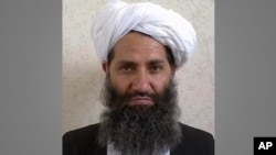 مولوی هبت‌الله در پیام خود تأکید کرده است که قدرت انحصار نمی‌طلبد.