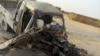Un véhicule des Forces armées du Mali (FAMa) a sauté sur un engin explosif à Léré, dans la région de Tombouctou, Mali, 8 avril 2018. (VOA/Kassim Traoré)