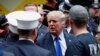 Accusé de viol, Trump confond sur une photo sa victime présumée avec son ex-épouse