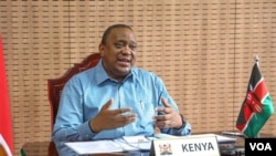 Rais Uhuru Kenyatta akizungumza kwa njia ya video na viongozi wa jumuiya ya Afrika mashariki. 